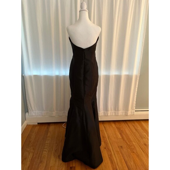 Lazaro Dress - Picture 4 of 5